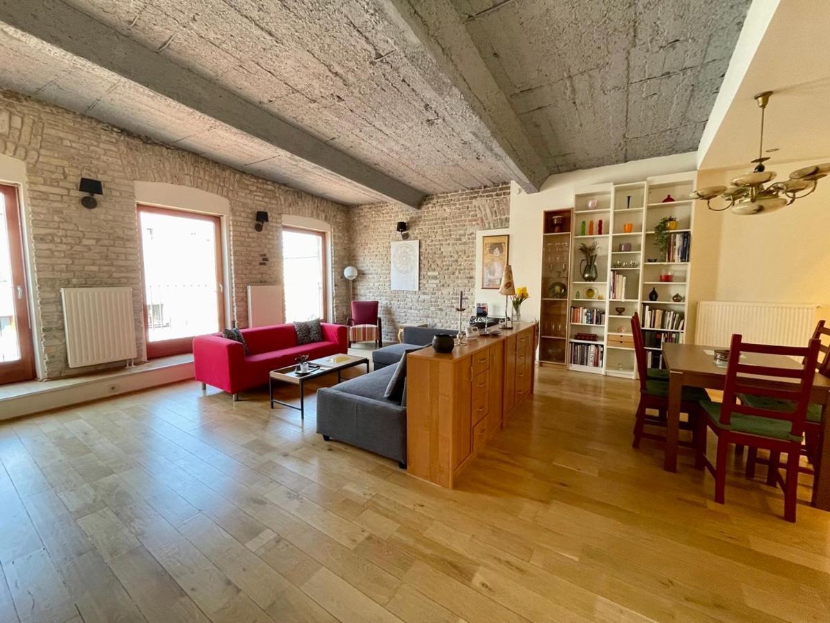 Penthouse W Private Rooftop And Free Parking Budapest Eksteriør billede