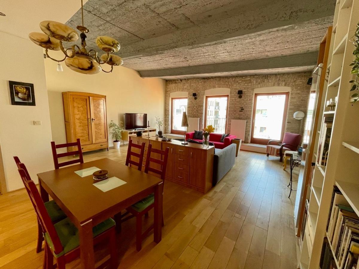 Penthouse W Private Rooftop And Free Parking Budapest Eksteriør billede