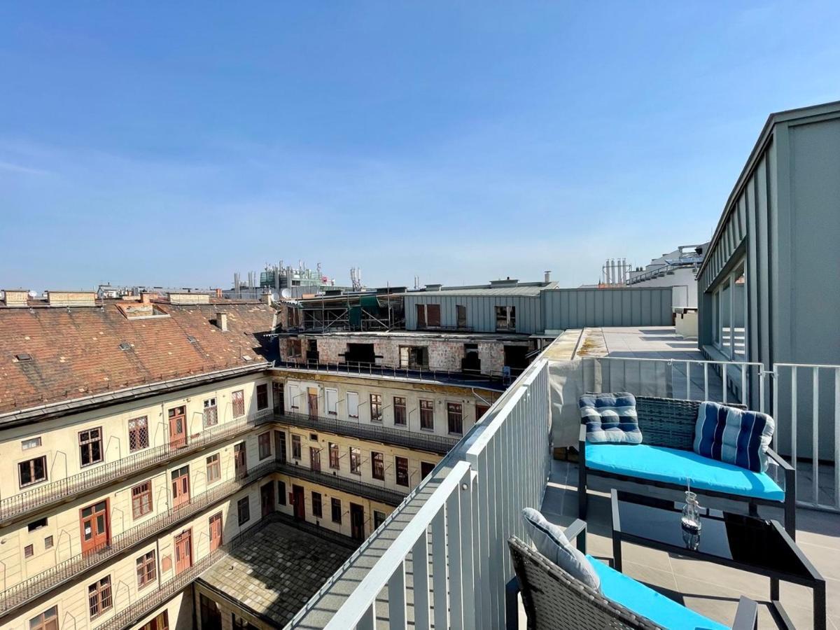 Penthouse W Private Rooftop And Free Parking Budapest Eksteriør billede